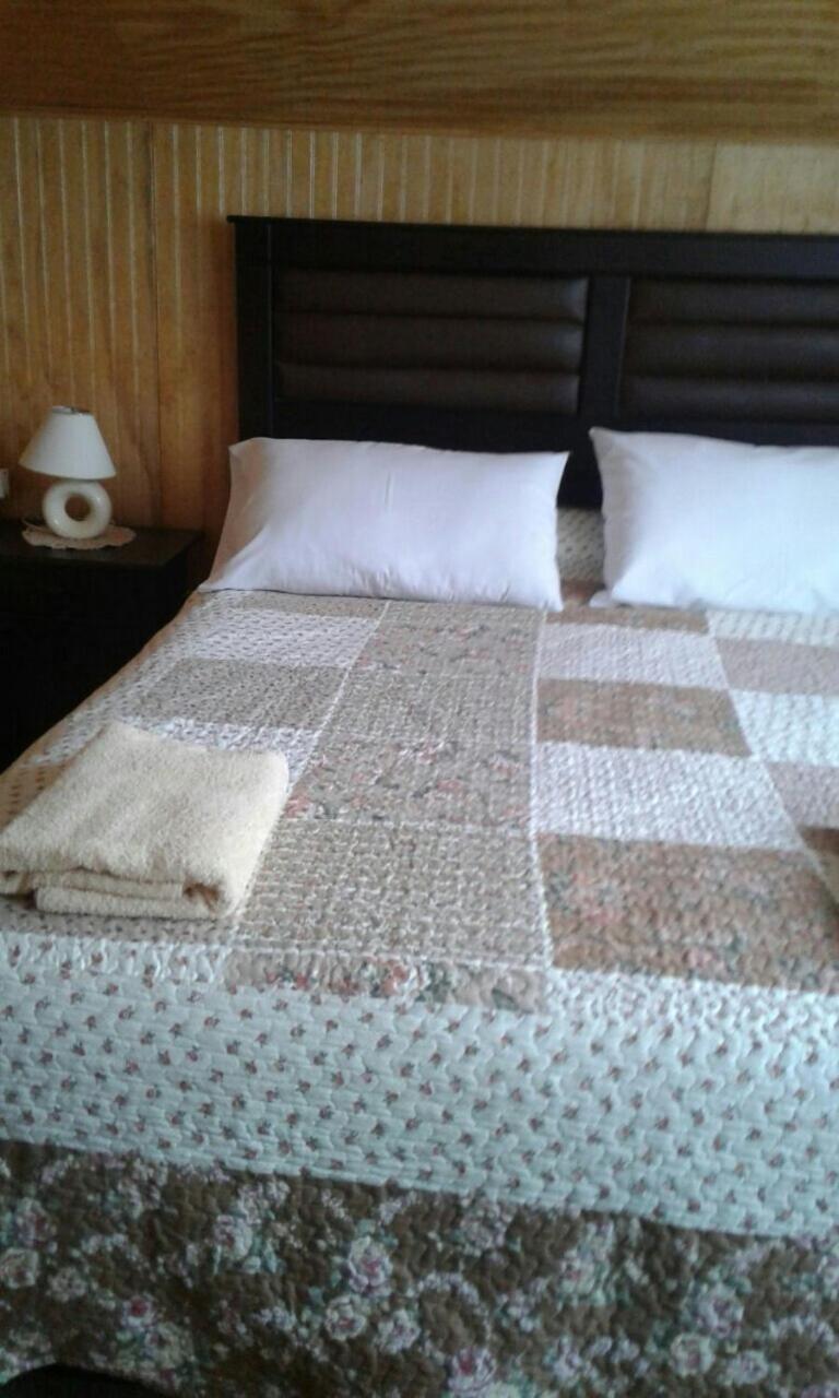 Hostal Don Luis Puyuhuapi Luaran gambar